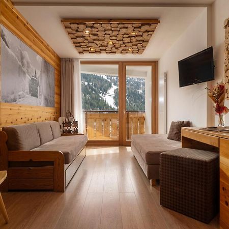 Hotel Dahu Madonna Kültér fotó