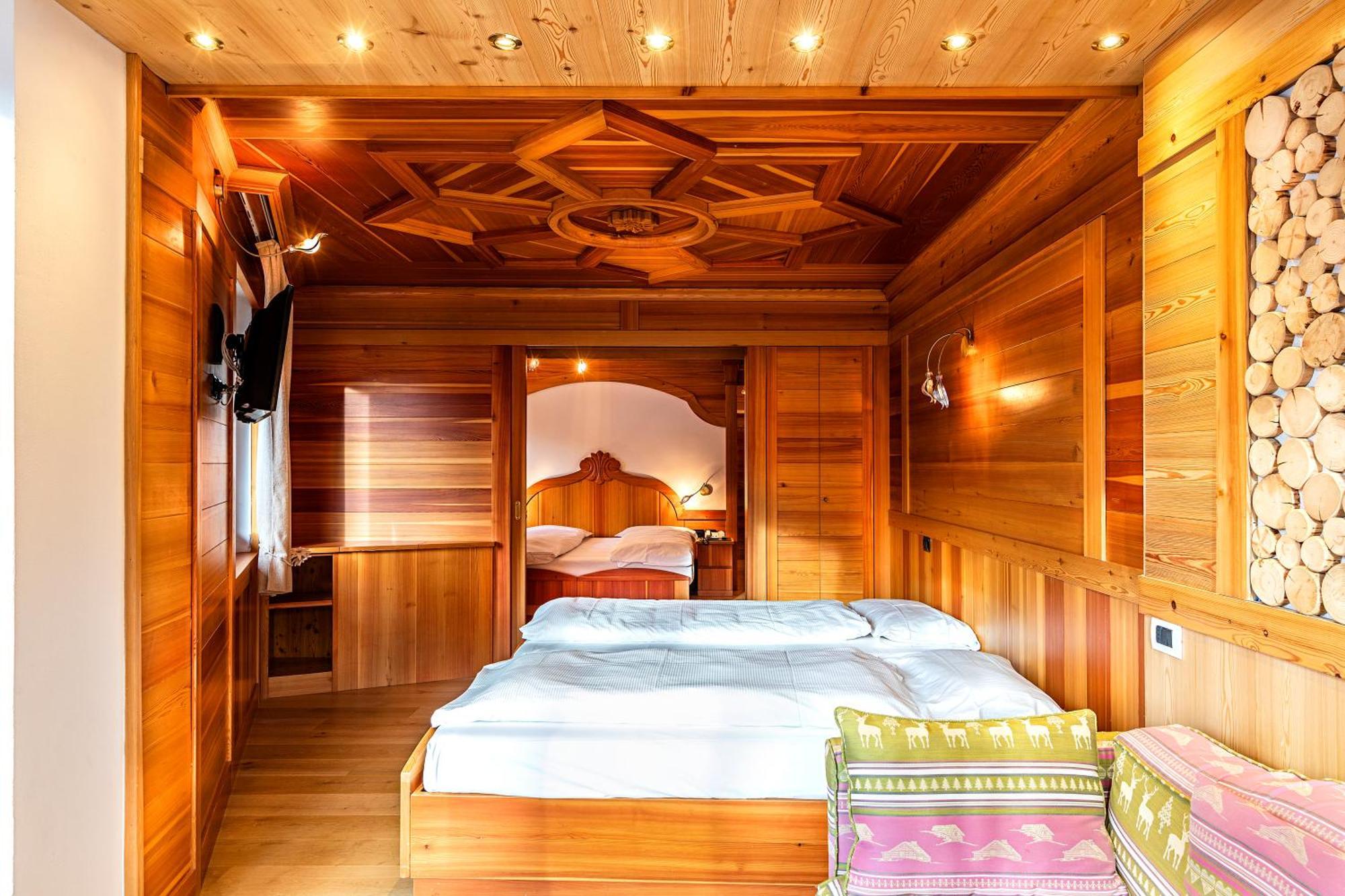 Hotel Dahu Madonna Kültér fotó