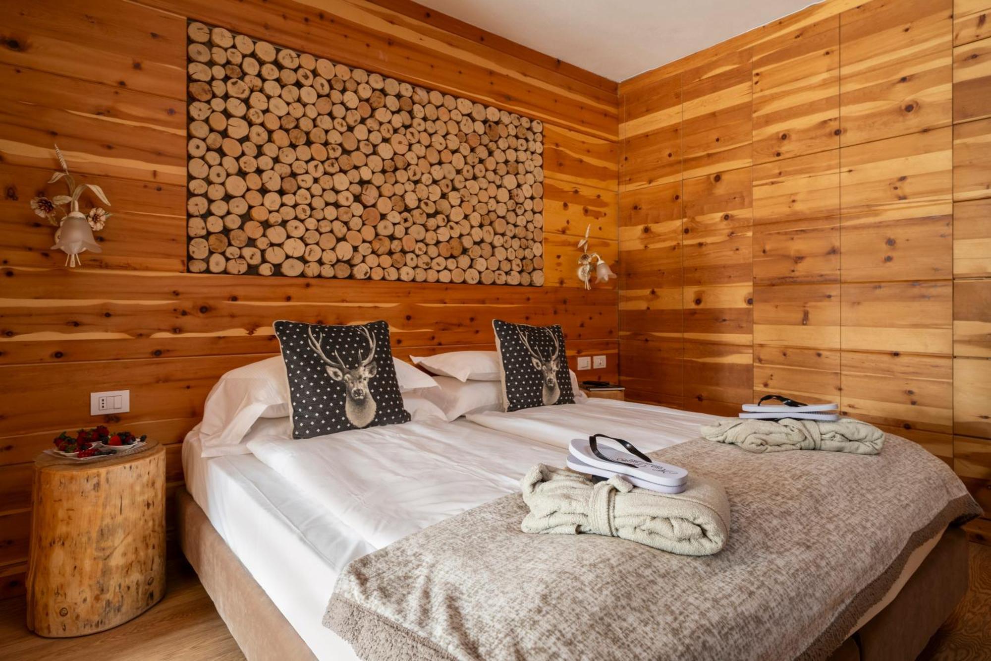 Hotel Dahu Madonna Kültér fotó