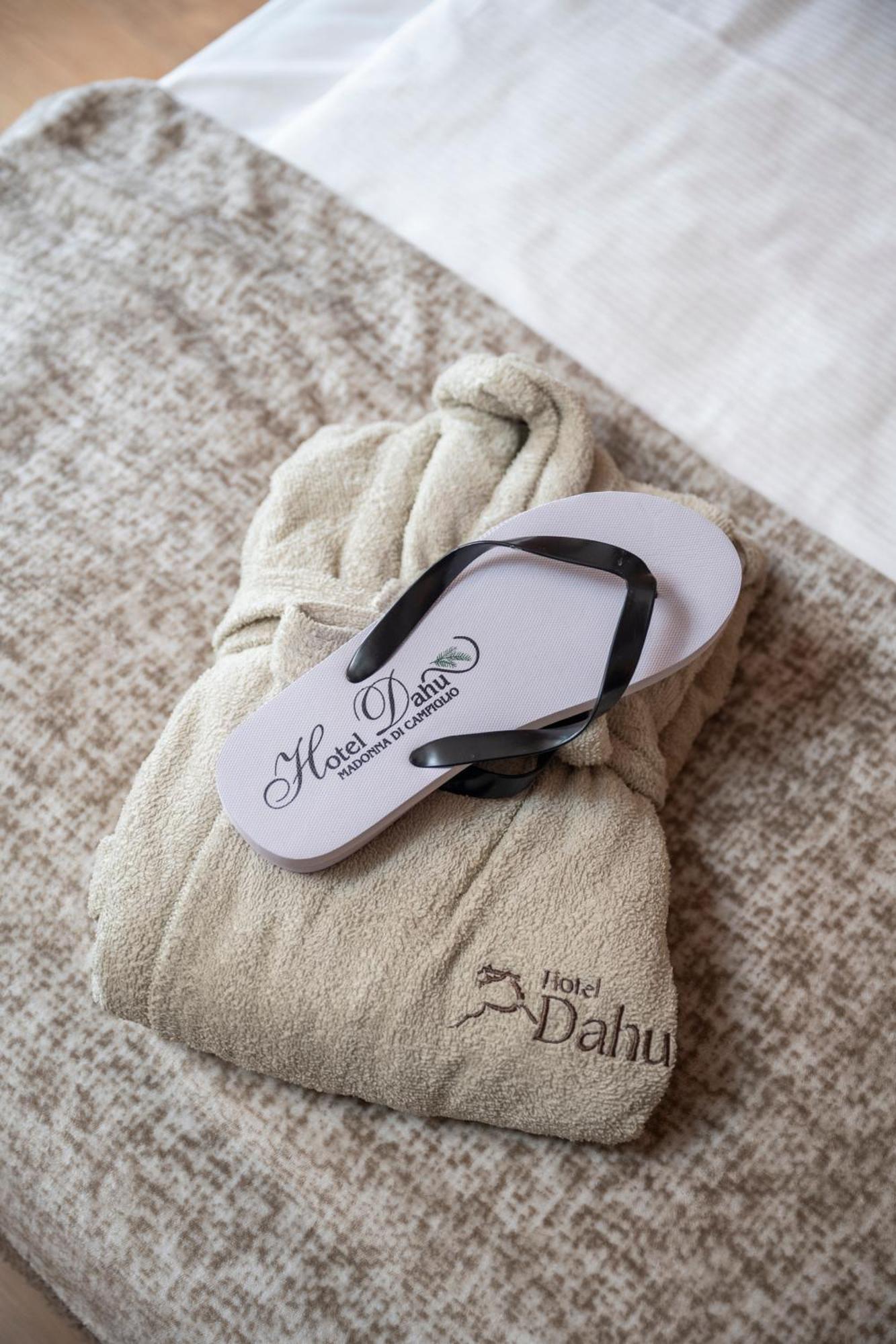 Hotel Dahu Madonna Kültér fotó